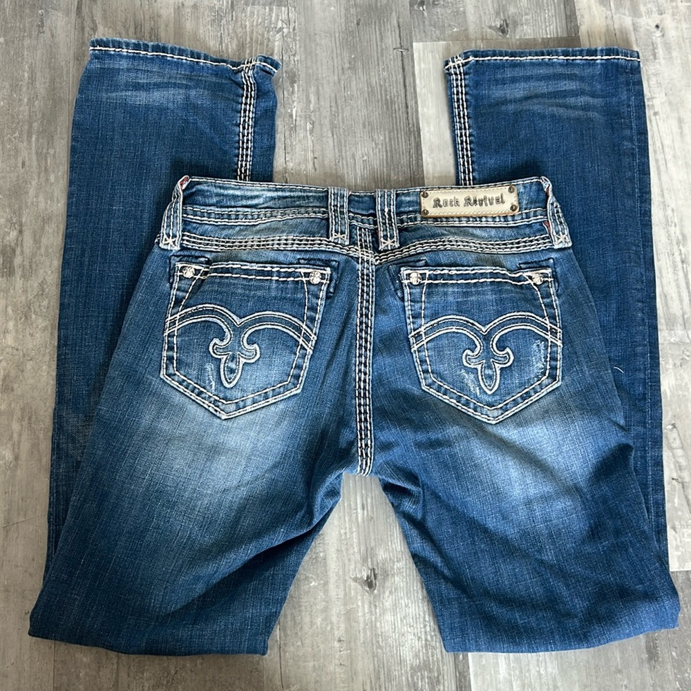 Rock Revival Medium Wash Jeans Buckle Exclusive Size 29 Bootcut White Embroidery